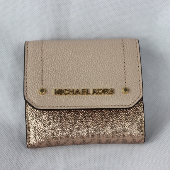 Michael Kors Hayes Medium Trifold Coin Case Wallet - Picture 7 of 8